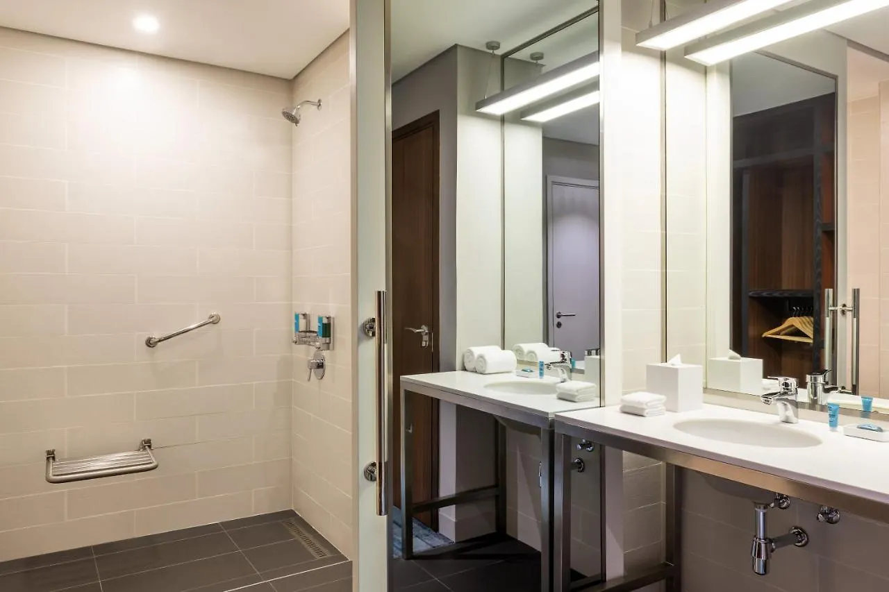 Aloft Dubai South Hotel