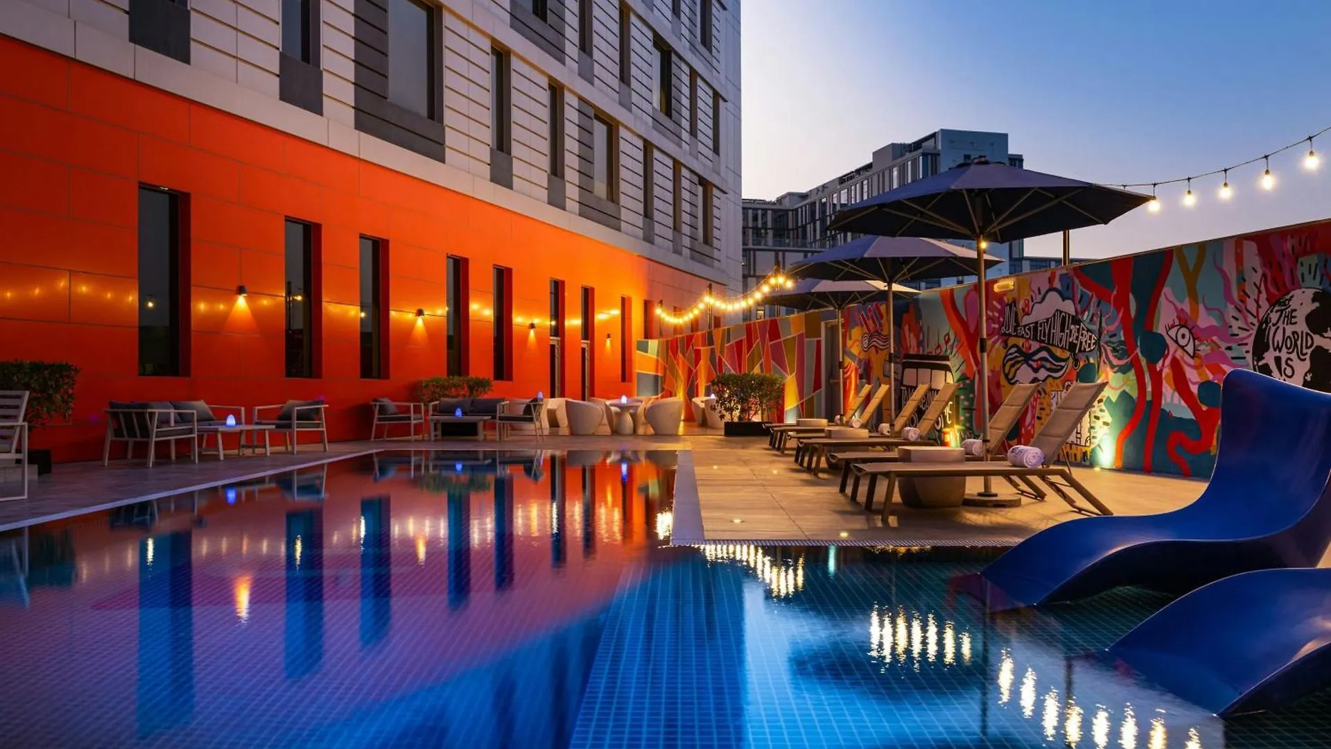 Aloft Dubai South Hotel