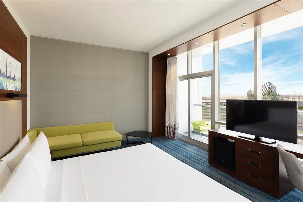 Aloft Dubai South Hotel